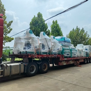 裝車發(fā)貨現(xiàn)場(chǎng)